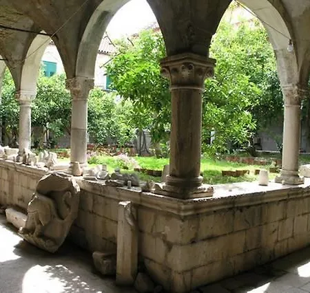 Lana Apartment Trogir
